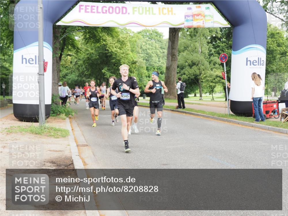 29.06.2025 - hella hamburg halbmarathon MichiJ http://msf.ph/oto/8208828 29.06.2025 10:22:50 Zwischen KM18-KM19 4246, 12290, 13066, 14310, 14549, 17802 meine-sportfotos.de