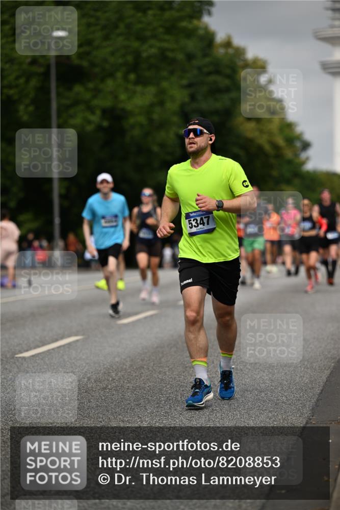 29.06.2025 - hella hamburg halbmarathon Dr. Thomas Lammeyer http://msf.ph/oto/8208853 29.06.2025 10:12:20 Kennedybrücke 1079, 1427, 1527, 2190, 2309, 3922, 4228, 4864, 5347, 6100, 7019, 9071 meine-sportfotos.de