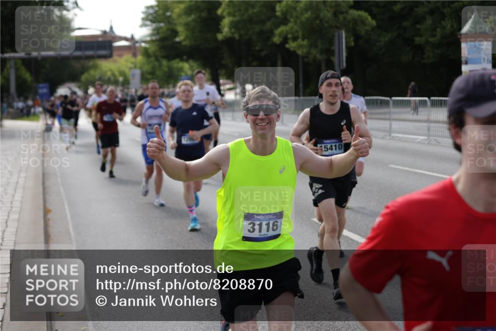 29.06.2025 - hella hamburg halbmarathon Jannik Wohlers http://msf.ph/oto/8208870 29.06.2025 09:48:54 Lombardsbrücke 1603, 2044, 2707, 2745, 2849, 2980, 3014, 3116, 4766, 5050, 5648, 5889, 6149, 6771, 7109, 7981, 8358, 10369, 11447, 11952, 12088, 12098, 13064, 13158, 13190, 13900, 14075, 14311, 14603, 14667, 14905, 15178, 15328, 15410, 15991, 16280, 16400, 17097, 17489, 17722, 17792, 17916, 18156, 18188, 18193 meine-sportfotos.de