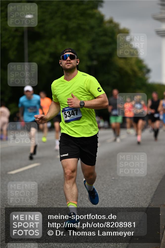 29.06.2025 - hella hamburg halbmarathon Dr. Thomas Lammeyer http://msf.ph/oto/8208981 29.06.2025 10:12:21 Kennedybrücke 1427, 1527, 2190, 2309, 4228, 4864, 5347, 6100, 6918, 7019, 9071 meine-sportfotos.de