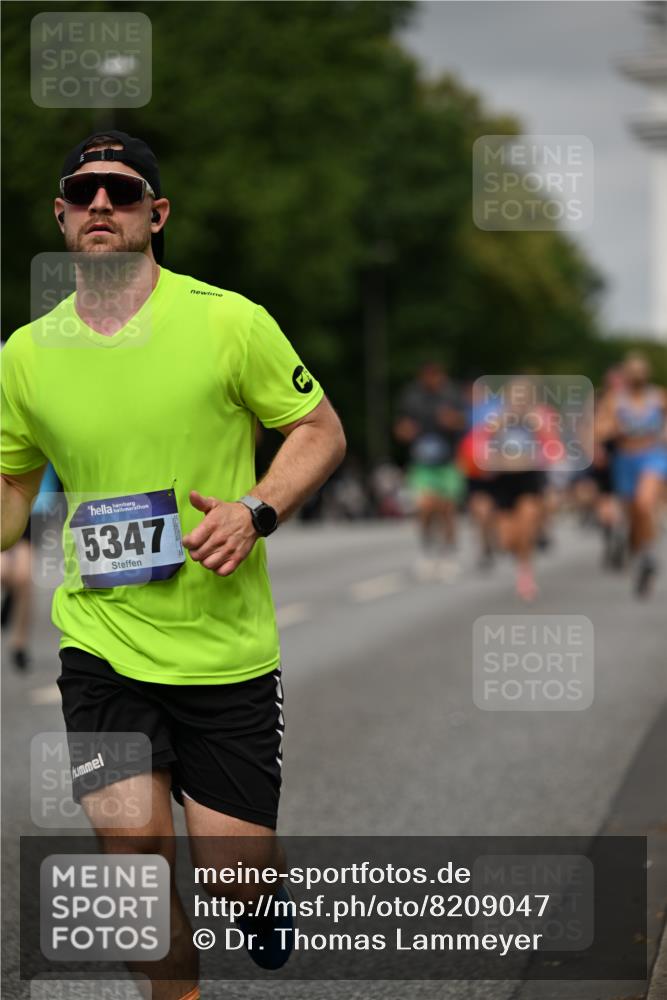 29.06.2025 - hella hamburg halbmarathon Dr. Thomas Lammeyer http://msf.ph/oto/8209047 29.06.2025 10:12:22 Kennedybrücke 1427, 1527, 2190, 2309, 4228, 4864, 5100, 5347, 6100, 6918, 9071 meine-sportfotos.de