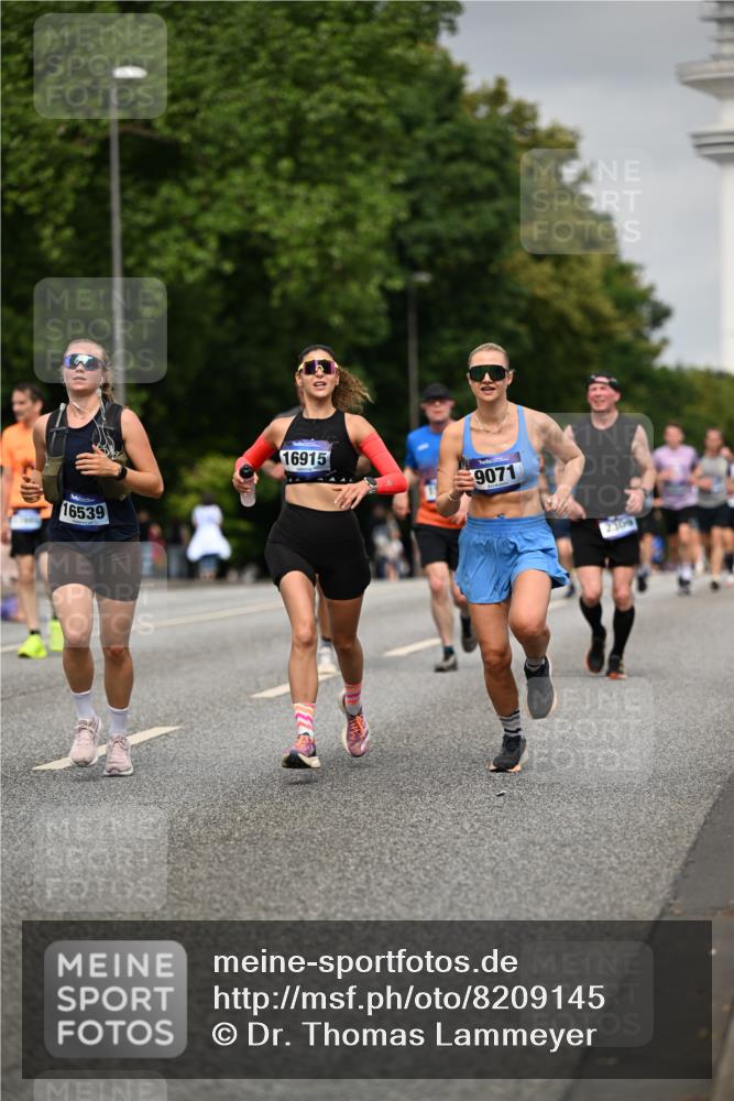 29.06.2025 - hella hamburg halbmarathon Dr. Thomas Lammeyer http://msf.ph/oto/8209145 29.06.2025 10:12:25 Kennedybrücke 1527, 2190, 2309, 4228, 4864, 5100, 5347, 6100, 6918, 9071, 9616, 9966 meine-sportfotos.de