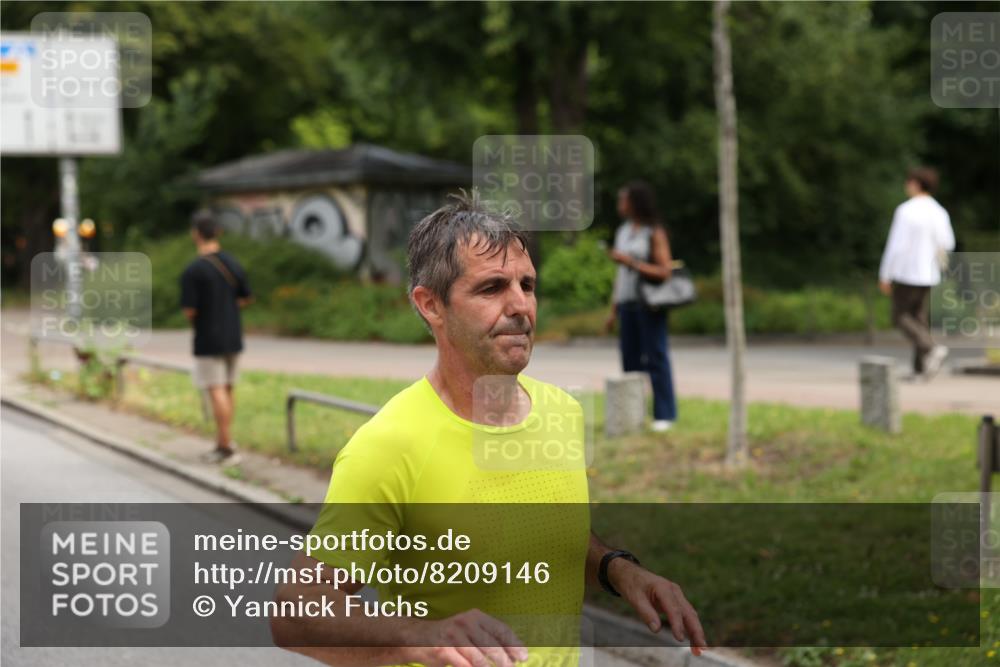 29.06.2025 - hella hamburg halbmarathon Yannick Fuchs http://msf.ph/oto/8209146 29.06.2025 10:45:05 20KM 1366, 1461, 2207, 2411, 2540, 2880, 3654, 4077, 4816, 5018, 5336, 5600, 7052, 7134, 7369, 8117, 8205, 8261, 8508, 8819, 9057, 10057, 10215, 10508, 10603, 11214, 11422, 11512, 11733, 12016, 12778, 12949, 13073, 13808, 14125, 15480, 15720, 15871, 16285, 16291, 16907, 17129, 17221, 17823, 18006, 18182, 18413, 18489, 19007 meine-sportfotos.de