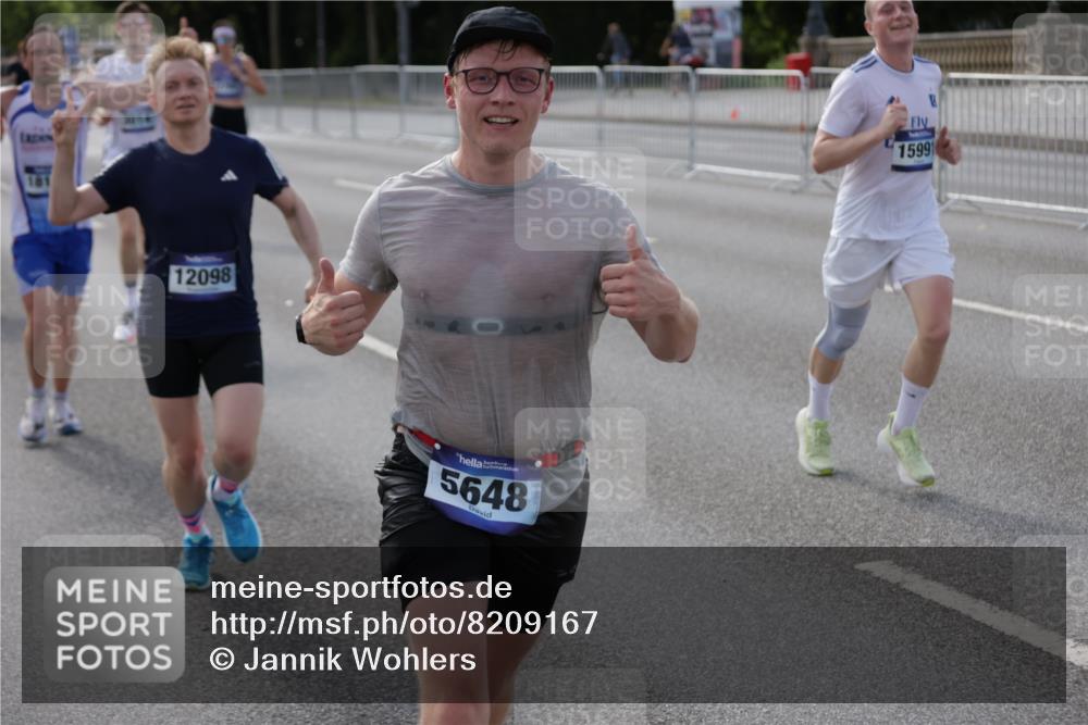 29.06.2025 - hella hamburg halbmarathon Jannik Wohlers http://msf.ph/oto/8209167 29.06.2025 09:48:55 Lombardsbrücke 1603, 2044, 2707, 2745, 2849, 2980, 3014, 3116, 4148, 4766, 5050, 5648, 5889, 6149, 6771, 7109, 7981, 8358, 10369, 11447, 11952, 12088, 12098, 13064, 13158, 13190, 13900, 14075, 14311, 14667, 14905, 15178, 15328, 15410, 15991, 16280, 16400, 17097, 17489, 17722, 17792, 18156, 18188, 18193 meine-sportfotos.de