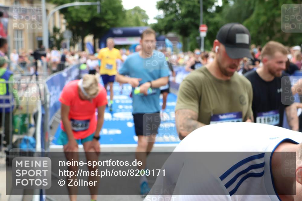 29.06.2025 - hella hamburg halbmarathon Zöllner http://msf.ph/oto/8209171 29.06.2025 10:49:45 Ziel 2504, 2706, 2937, 3060, 3543, 5894, 5978, 6115, 6125, 7332, 9463, 9551, 9619, 9723, 9924, 11977, 13159, 14794, 16843, 16877, 17282, 17753, 18058, 18451, 18926 meine-sportfotos.de