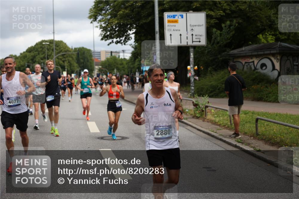 29.06.2025 - hella hamburg halbmarathon Yannick Fuchs http://msf.ph/oto/8209283 29.06.2025 10:45:06 20KM 1366, 1461, 2411, 2540, 2880, 3654, 4077, 4816, 5018, 5336, 5600, 7052, 7134, 7369, 8117, 8205, 8261, 8508, 8819, 8989, 9057, 10057, 10215, 10508, 10603, 11214, 11422, 11512, 11733, 12016, 12778, 12949, 13073, 13808, 14125, 15480, 15720, 15871, 16285, 16291, 16907, 17129, 17221, 17823, 18006, 18182, 18413, 18489, 19007 meine-sportfotos.de