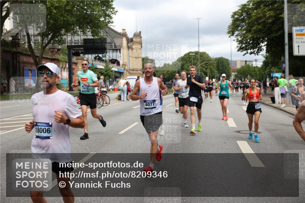 29.06.2025 - hella hamburg halbmarathon Yannick Fuchs http://msf.ph/oto/8209346 29.06.2025 10:45:06 20KM 1366, 1461, 2411, 2540, 2880, 3654, 4077, 4816, 5018, 5336, 5600, 7052, 7134, 7369, 8117, 8205, 8261, 8508, 8819, 8989, 9057, 10057, 10215, 10508, 10603, 11214, 11422, 11512, 11733, 12016, 12778, 12949, 13073, 13808, 14125, 15480, 15720, 15871, 16285, 16291, 16907, 17129, 17221, 17823, 18006, 18182, 18413, 18489, 19007 meine-sportfotos.de