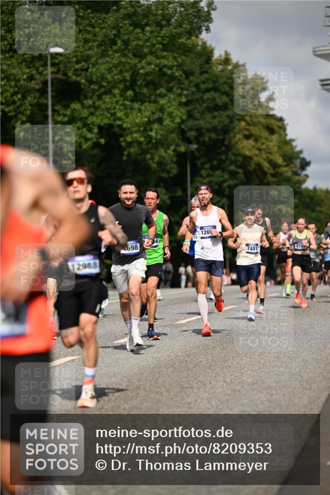 29.06.2025 - hella hamburg halbmarathon Dr. Thomas Lammeyer http://msf.ph/oto/8209353 29.06.2025 09:48:47 Kennedybrücke 1990, 2689, 3043, 4050, 4129, 4679, 4698, 4749, 5328, 5746, 5826, 6358, 7272, 7481, 7723, 8190, 8209, 8883, 9137, 9381, 9634, 10017, 11120, 11413 meine-sportfotos.de