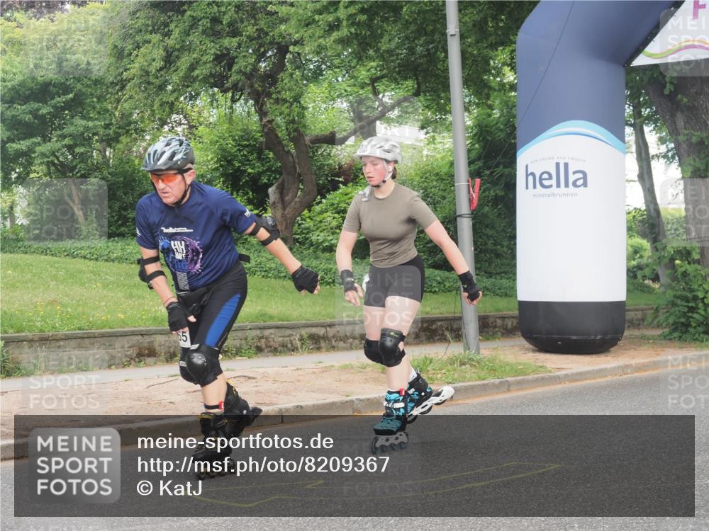 29.06.2025 - hella hamburg halbmarathon KatJ http://msf.ph/oto/8209367 29.06.2025 09:34:31 Zwischen KM18-KM19  meine-sportfotos.de