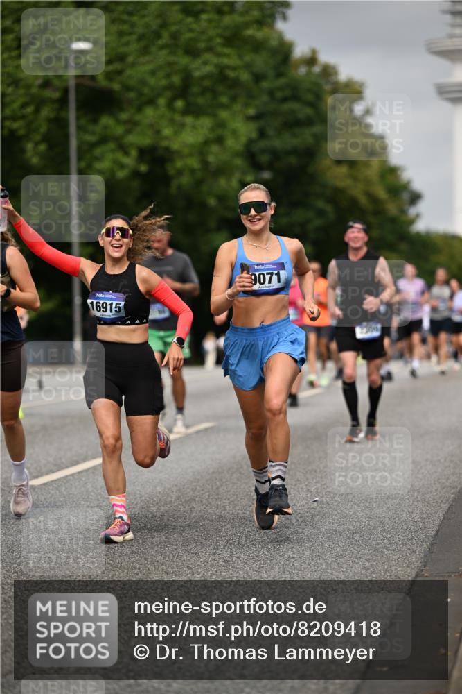 29.06.2025 - hella hamburg halbmarathon Dr. Thomas Lammeyer http://msf.ph/oto/8209418 29.06.2025 10:12:25 Kennedybrücke 1527, 2190, 2309, 4228, 4864, 5100, 5347, 6100, 6918, 9071, 9616, 9966 meine-sportfotos.de