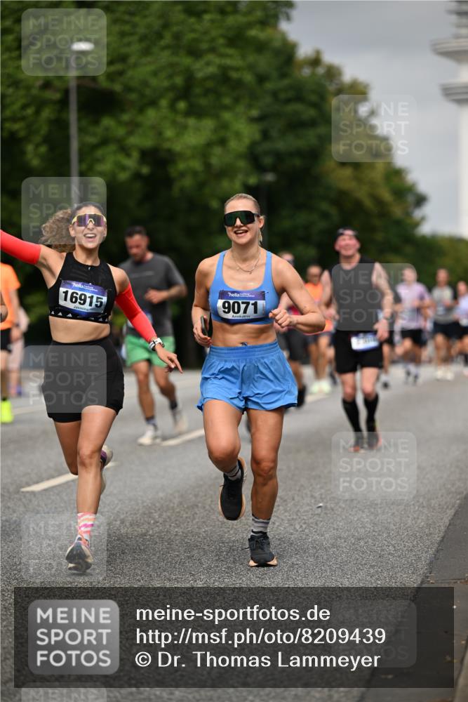 29.06.2025 - hella hamburg halbmarathon Dr. Thomas Lammeyer http://msf.ph/oto/8209439 29.06.2025 10:12:26 Kennedybrücke 1527, 2190, 2309, 4864, 5100, 5347, 6100, 6918, 9071, 9616, 9966 meine-sportfotos.de