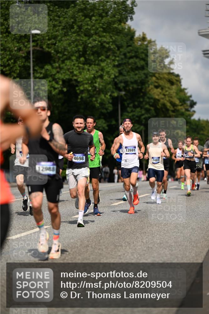 29.06.2025 - hella hamburg halbmarathon Dr. Thomas Lammeyer http://msf.ph/oto/8209504 29.06.2025 09:48:47 Kennedybrücke 1990, 2689, 3043, 4050, 4129, 4679, 4698, 4749, 5328, 5746, 5826, 6358, 7272, 7481, 7723, 8190, 8209, 8883, 9137, 9381, 9634, 10017, 11120, 11413 meine-sportfotos.de
