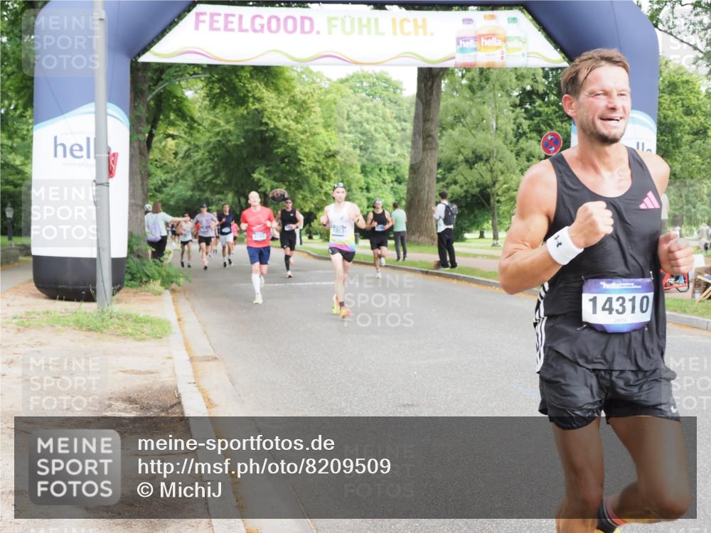 29.06.2025 - hella hamburg halbmarathon MichiJ http://msf.ph/oto/8209509 29.06.2025 10:22:54 Zwischen KM18-KM19 2243, 4246, 9345, 10865, 14310, 17802 meine-sportfotos.de