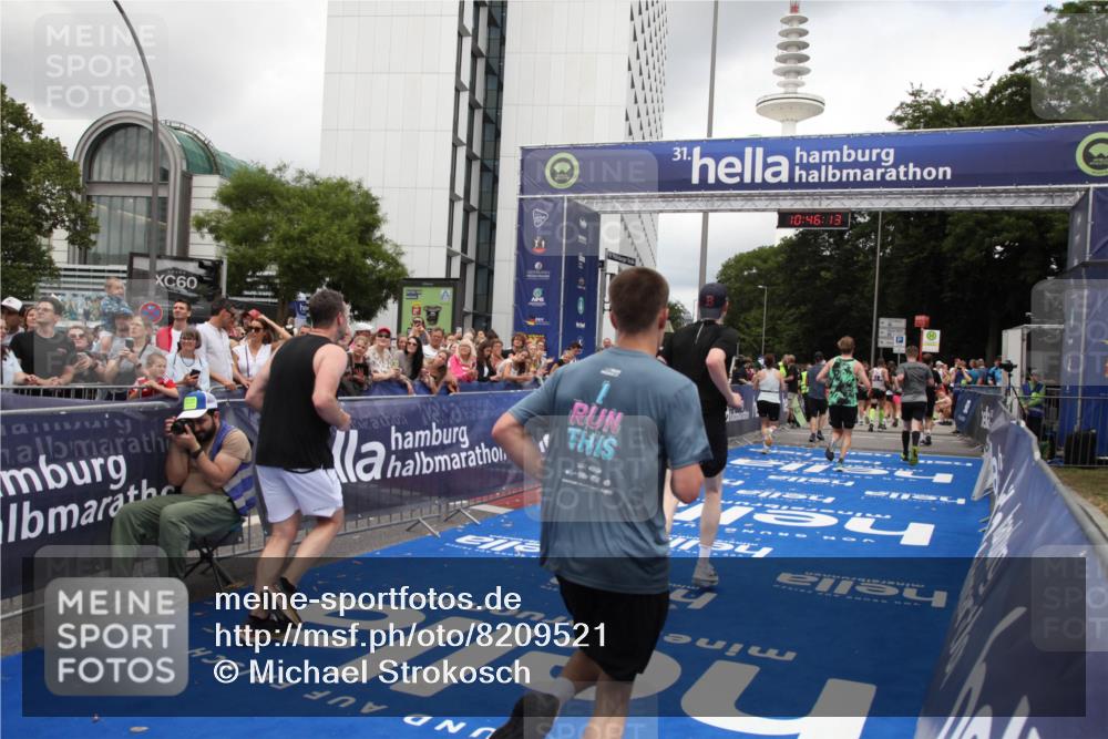 29.06.2025 - hella hamburg halbmarathon Michael Strokosch http://msf.ph/oto/8209521 29.06.2025 10:46:12 Ziel 1759, 2707, 3087, 6460, 7450, 7961, 9585, 11094, 11125, 12269, 13630, 14804, 16136, 16466, 16475, 18702, 18797 meine-sportfotos.de
