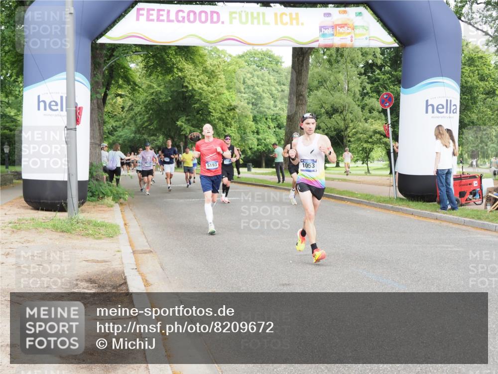 29.06.2025 - hella hamburg halbmarathon MichiJ http://msf.ph/oto/8209672 29.06.2025 10:22:55 Zwischen KM18-KM19 1053, 2243, 4246, 9345, 10865, 14310 meine-sportfotos.de