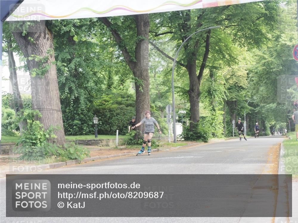 29.06.2025 - hella hamburg halbmarathon KatJ http://msf.ph/oto/8209687 29.06.2025 09:34:47 Zwischen KM18-KM19  meine-sportfotos.de
