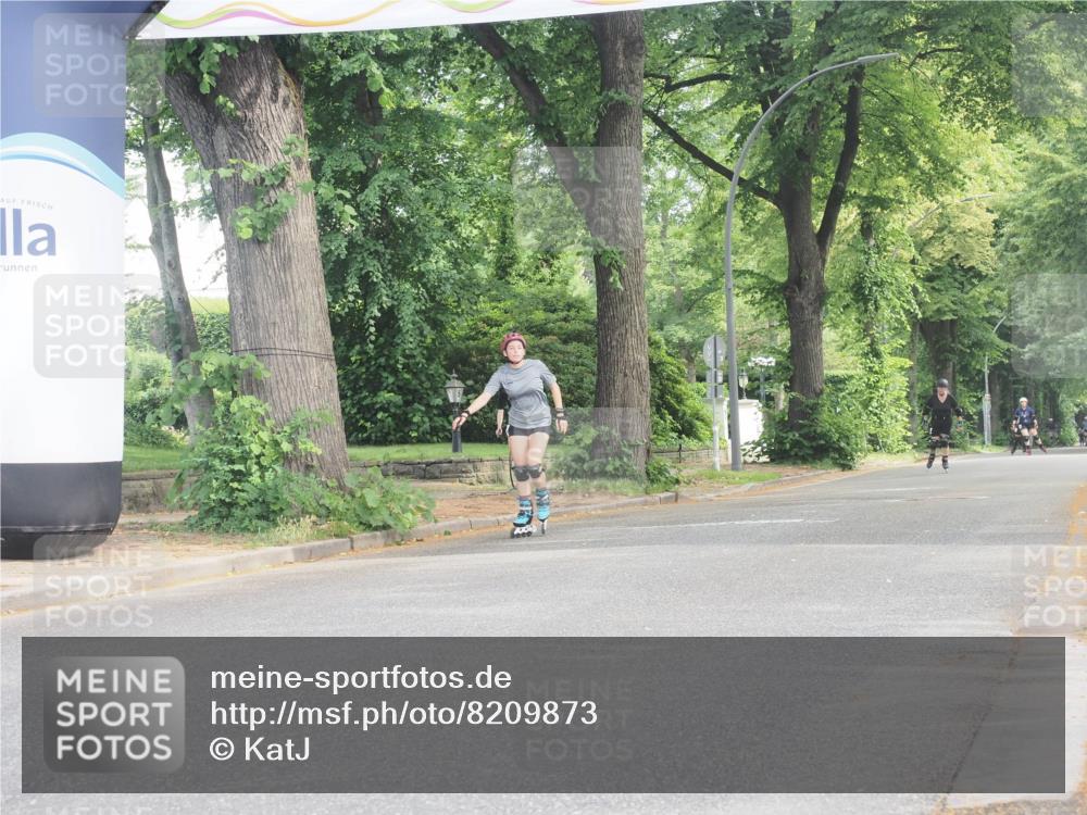 29.06.2025 - hella hamburg halbmarathon KatJ http://msf.ph/oto/8209873 29.06.2025 09:34:48 Zwischen KM18-KM19  meine-sportfotos.de
