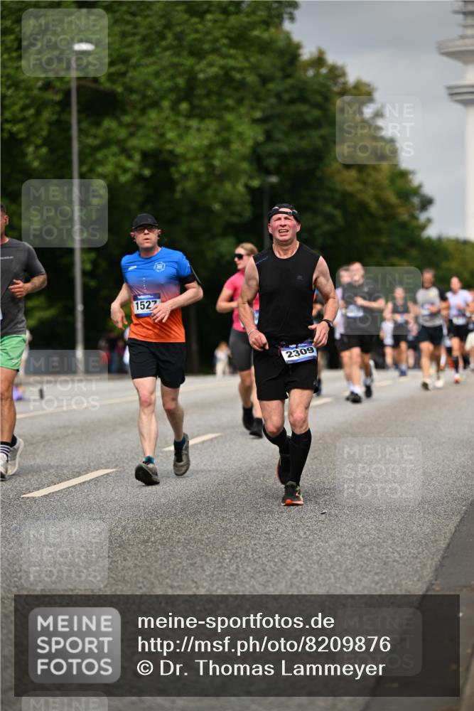 29.06.2025 - hella hamburg halbmarathon Dr. Thomas Lammeyer http://msf.ph/oto/8209876 29.06.2025 10:12:27 Kennedybrücke 1527, 2190, 2309, 4864, 5100, 5347, 6100, 6590, 6918, 7453, 9071, 9616, 9966 meine-sportfotos.de