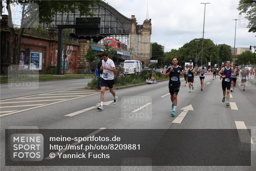 29.06.2025 - hella hamburg halbmarathon Yannick Fuchs http://msf.ph/oto/8209881 29.06.2025 10:32:22 20KM 1505, 2404, 3480, 3790, 5791, 5923, 7152, 7154, 9017, 9944, 10793, 10922, 11106, 11423, 12739, 12900, 13148, 13372, 13595, 13900, 15303, 15382, 15888, 16698, 17726, 18103, 18193, 18216, 18277, 18357, 18986 meine-sportfotos.de