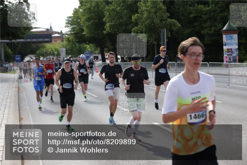 29.06.2025 - hella hamburg halbmarathon Jannik Wohlers http://msf.ph/oto/8209899 29.06.2025 09:49:00 Lombardsbrücke 2745, 2750, 2849, 2980, 3014, 3116, 4148, 4766, 5050, 5648, 5889, 6149, 6771, 7035, 7109, 11952, 12098, 13158, 13900, 14311, 14359, 14629, 14667, 14905, 15328, 15410, 15561, 15991, 16816, 17097, 17182, 17722, 18156, 18183, 18188, 18193 meine-sportfotos.de