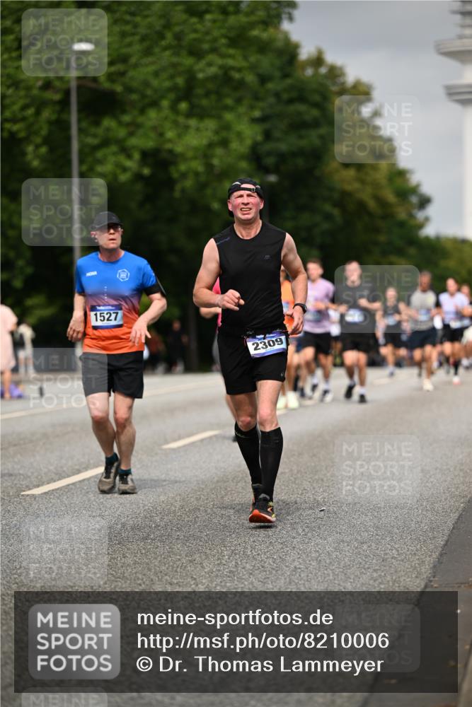 29.06.2025 - hella hamburg halbmarathon Dr. Thomas Lammeyer http://msf.ph/oto/8210006 29.06.2025 10:12:28 Kennedybrücke 1527, 2190, 2309, 4864, 5100, 5347, 6100, 6590, 6918, 7453, 9071, 9457, 9616, 9966 meine-sportfotos.de