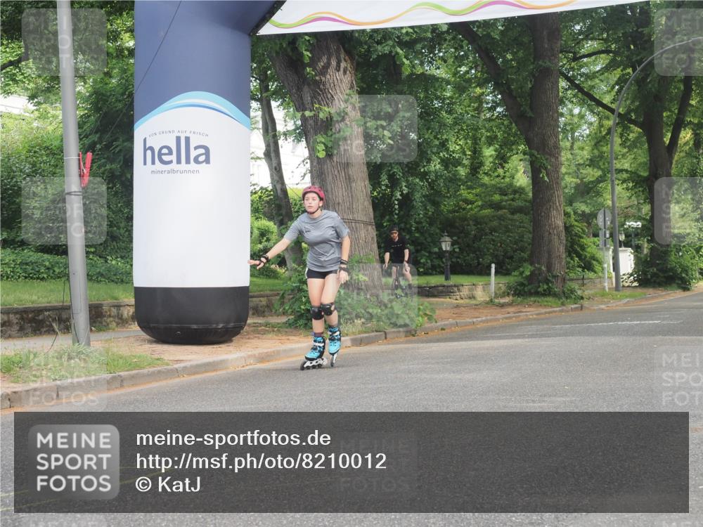 29.06.2025 - hella hamburg halbmarathon KatJ http://msf.ph/oto/8210012 29.06.2025 09:34:50 Zwischen KM18-KM19  meine-sportfotos.de