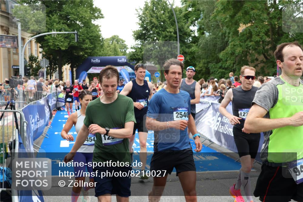 29.06.2025 - hella hamburg halbmarathon Zöllner http://msf.ph/oto/8210027 29.06.2025 10:50:04 Ziel 1216, 1321, 2020, 3692, 3852, 7100, 7657, 8454, 9031, 9213, 9303, 12271, 12733, 13225, 13758, 16403, 16716, 16732, 18884, 19112 meine-sportfotos.de