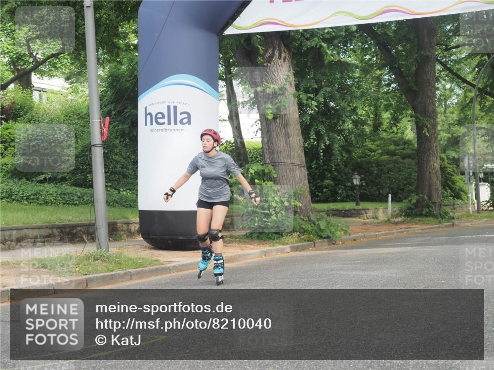 29.06.2025 - hella hamburg halbmarathon KatJ http://msf.ph/oto/8210040 29.06.2025 09:34:50 Zwischen KM18-KM19  meine-sportfotos.de