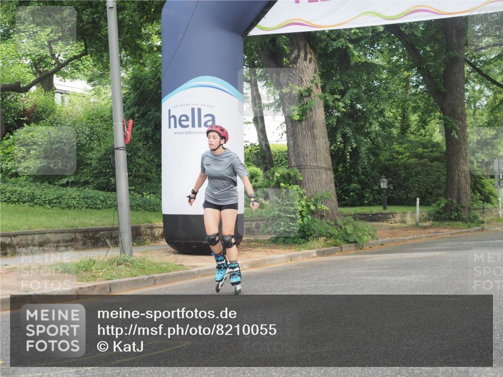 29.06.2025 - hella hamburg halbmarathon KatJ http://msf.ph/oto/8210055 29.06.2025 09:34:50 Zwischen KM18-KM19  meine-sportfotos.de
