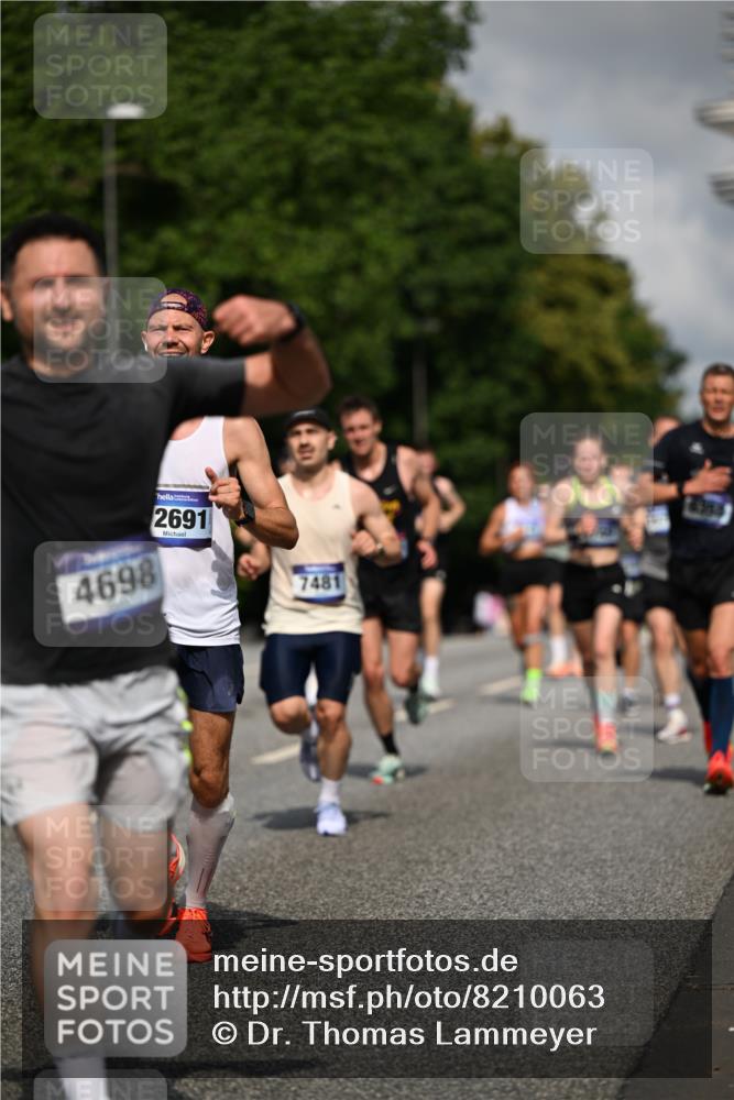 29.06.2025 - hella hamburg halbmarathon Dr. Thomas Lammeyer http://msf.ph/oto/8210063 29.06.2025 09:48:51 Kennedybrücke 57, 1686, 1707, 1990, 2689, 4050, 4129, 4679, 4698, 4749, 5187, 5826, 6358, 7481, 7723, 7880, 7965, 8190, 8883, 9634, 10017, 10876, 11120, 11413 meine-sportfotos.de
