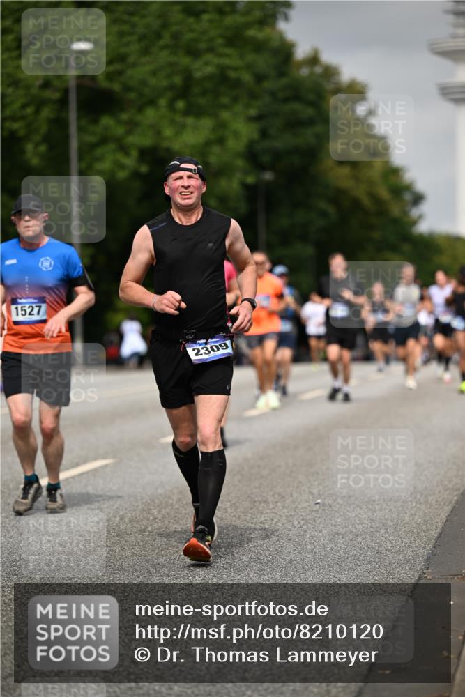 29.06.2025 - hella hamburg halbmarathon Dr. Thomas Lammeyer http://msf.ph/oto/8210120 29.06.2025 10:12:29 Kennedybrücke 1527, 2190, 2309, 4864, 5100, 5347, 6100, 6590, 6918, 7348, 7453, 9071, 9457, 9616, 9966 meine-sportfotos.de