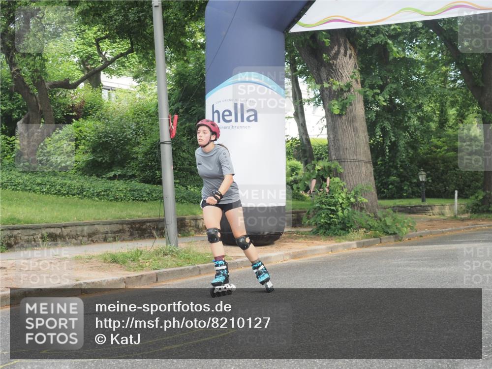 29.06.2025 - hella hamburg halbmarathon KatJ http://msf.ph/oto/8210127 29.06.2025 09:34:51 Zwischen KM18-KM19  meine-sportfotos.de