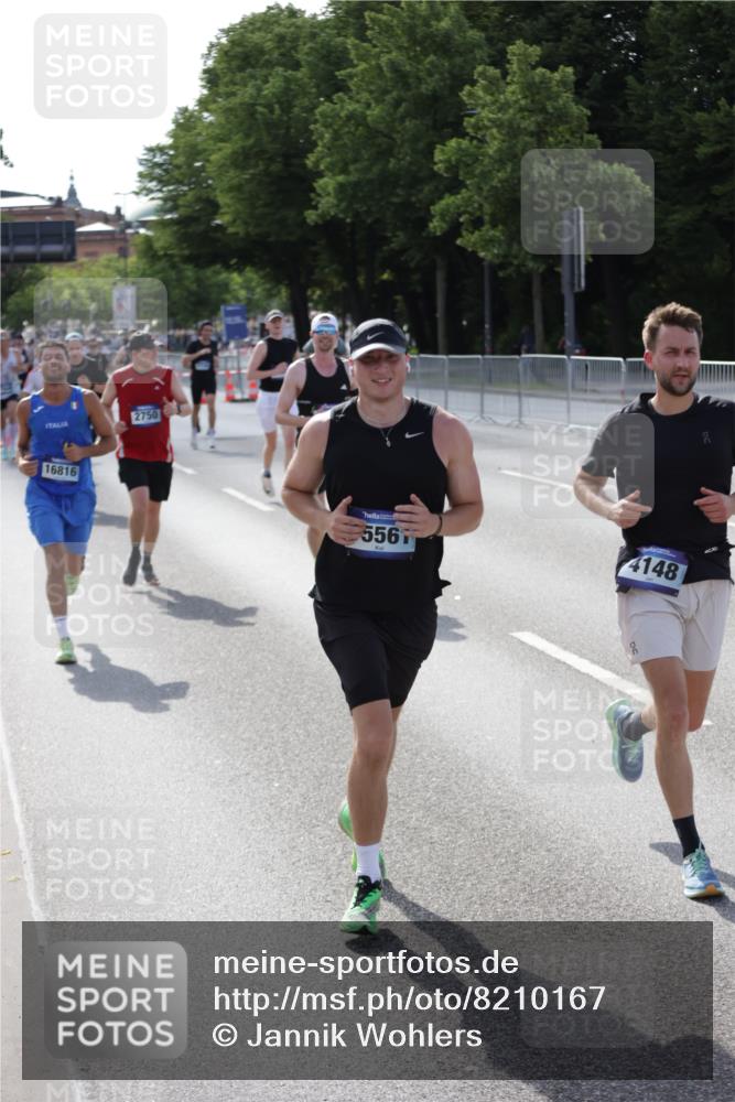 29.06.2025 - hella hamburg halbmarathon Jannik Wohlers http://msf.ph/oto/8210167 29.06.2025 09:49:01 Lombardsbrücke 2745, 2750, 2849, 2980, 3014, 3116, 4148, 4766, 5050, 5648, 5889, 6149, 6771, 7035, 7109, 11952, 12098, 13158, 14311, 14359, 14629, 14667, 14905, 15328, 15410, 15561, 15991, 16816, 17182, 17722, 18156, 18183, 18188, 18193 meine-sportfotos.de