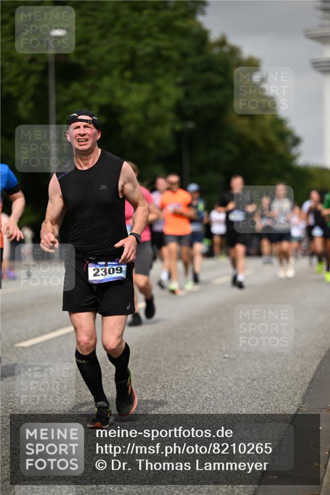 29.06.2025 - hella hamburg halbmarathon Dr. Thomas Lammeyer http://msf.ph/oto/8210265 29.06.2025 10:12:29 Kennedybrücke 1527, 2190, 2309, 4864, 5100, 5347, 6100, 6590, 6918, 7348, 7453, 9071, 9457, 9616, 9966 meine-sportfotos.de