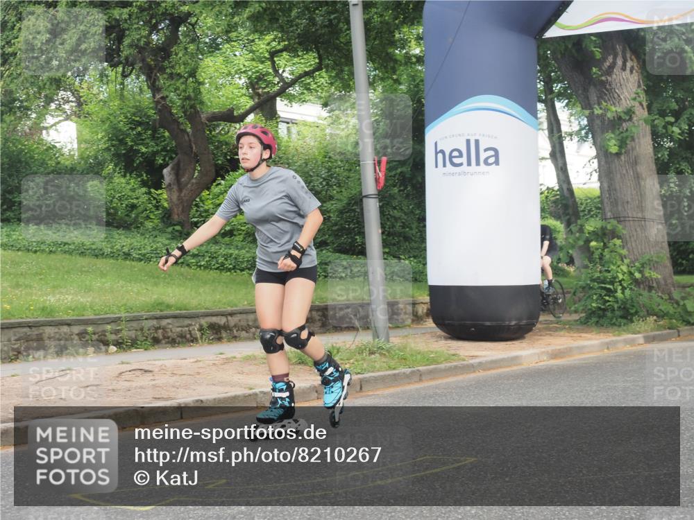 29.06.2025 - hella hamburg halbmarathon KatJ http://msf.ph/oto/8210267 29.06.2025 09:34:51 Zwischen KM18-KM19  meine-sportfotos.de