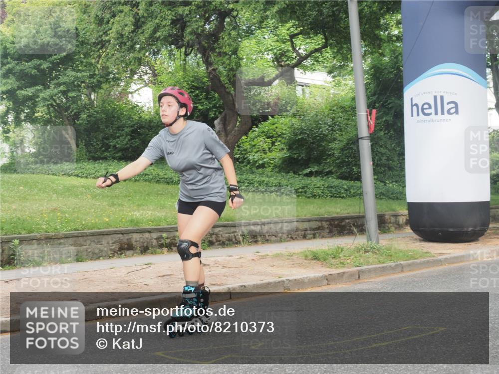 29.06.2025 - hella hamburg halbmarathon KatJ http://msf.ph/oto/8210373 29.06.2025 09:34:51 Zwischen KM18-KM19  meine-sportfotos.de