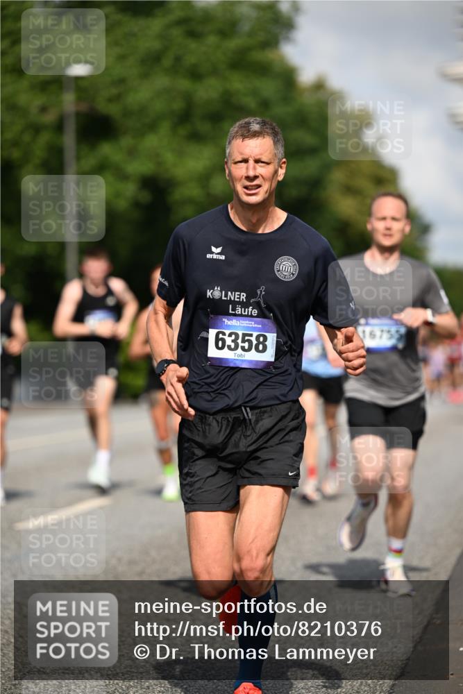 29.06.2025 - hella hamburg halbmarathon Dr. Thomas Lammeyer http://msf.ph/oto/8210376 29.06.2025 09:48:54 Kennedybrücke 57, 1686, 1707, 1990, 2689, 4050, 4129, 4679, 4698, 4749, 5187, 5550, 5826, 6358, 6878, 7481, 7723, 7880, 7965, 8190, 9634, 10017, 10876, 11120 meine-sportfotos.de