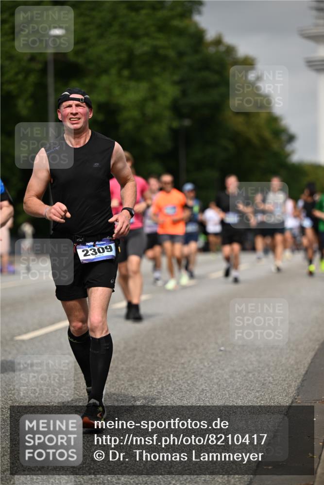 29.06.2025 - hella hamburg halbmarathon Dr. Thomas Lammeyer http://msf.ph/oto/8210417 29.06.2025 10:12:29 Kennedybrücke 1527, 2190, 2309, 4864, 5100, 5347, 6100, 6590, 6918, 7348, 7453, 9071, 9457, 9616, 9966 meine-sportfotos.de