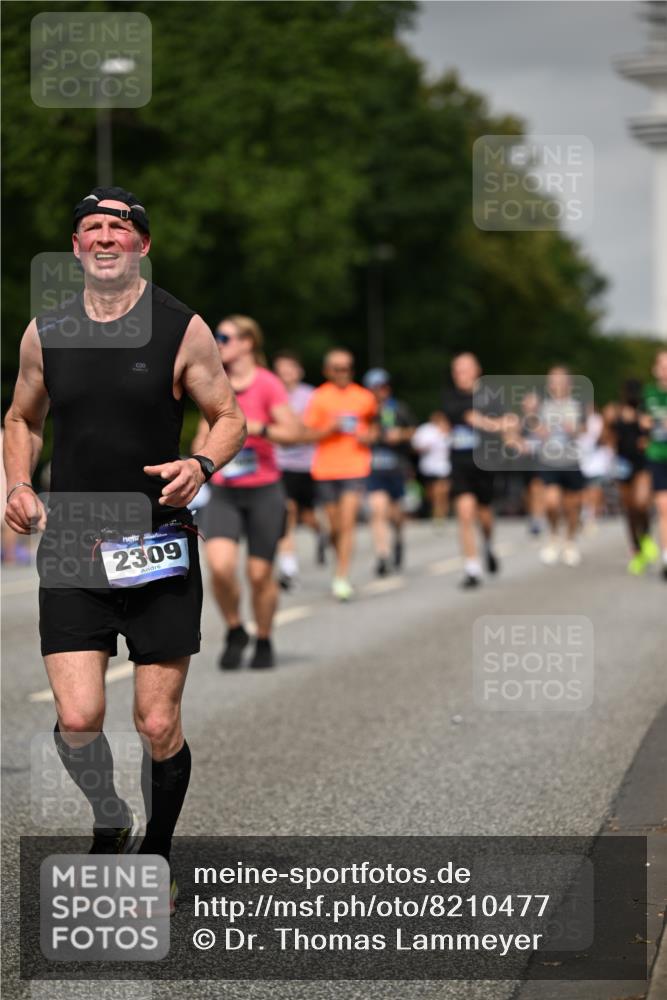 29.06.2025 - hella hamburg halbmarathon Dr. Thomas Lammeyer http://msf.ph/oto/8210477 29.06.2025 10:12:30 Kennedybrücke 1188, 1527, 2190, 2309, 4864, 5100, 5347, 6100, 6590, 6918, 7348, 7453, 9071, 9457, 9616, 9966 meine-sportfotos.de