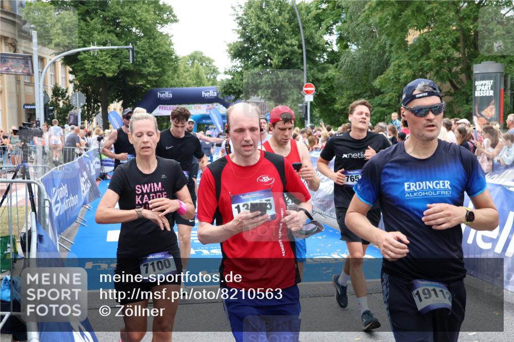 29.06.2025 - hella hamburg halbmarathon Zöllner http://msf.ph/oto/8210563 29.06.2025 10:50:09 Ziel 1216, 1321, 1507, 2020, 3296, 3562, 7176, 7657, 8313, 9031, 9303, 9965, 12203, 13225, 13282, 13758, 14257, 16403, 18228, 18657, 18658, 18884 meine-sportfotos.de