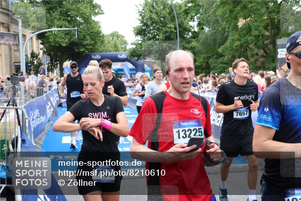29.06.2025 - hella hamburg halbmarathon Zöllner http://msf.ph/oto/8210610 29.06.2025 10:50:09 Ziel 1216, 1321, 1507, 2020, 3296, 3562, 7176, 7657, 8313, 9031, 9303, 9965, 12203, 13225, 13282, 13758, 14257, 16403, 18228, 18657, 18658, 18884 meine-sportfotos.de