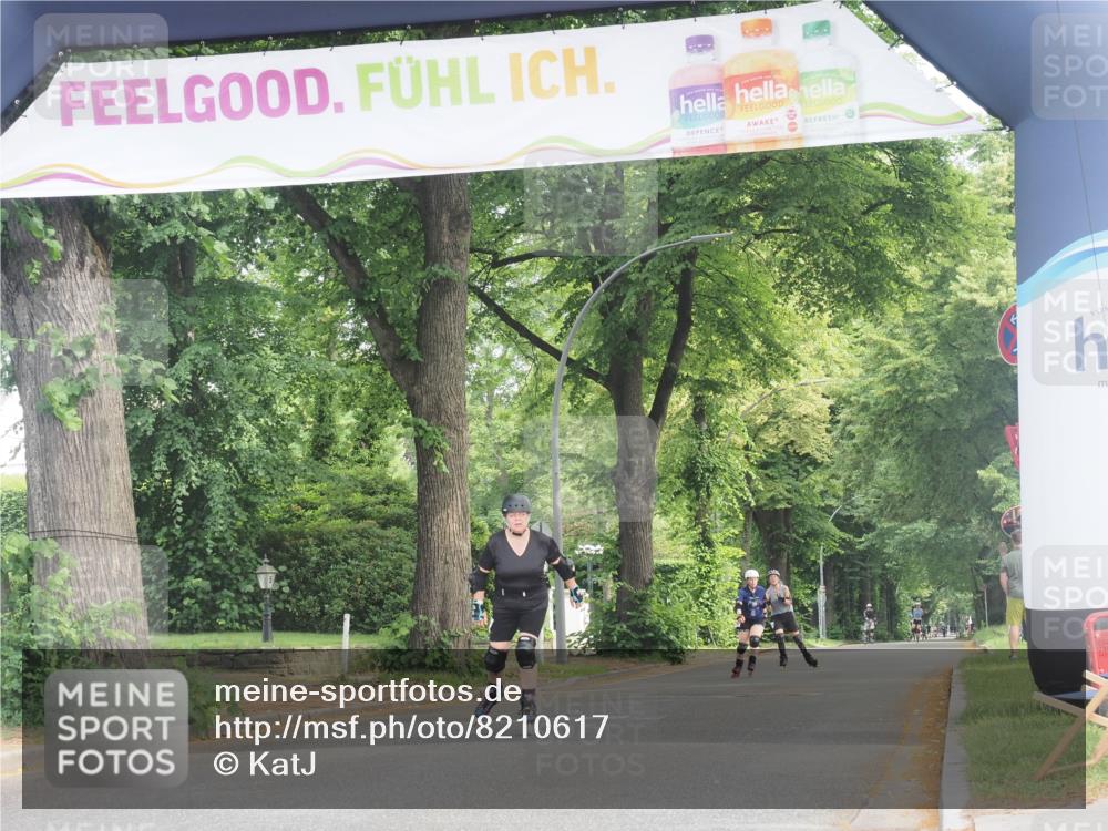 29.06.2025 - hella hamburg halbmarathon KatJ http://msf.ph/oto/8210617 29.06.2025 09:34:54 Zwischen KM18-KM19  meine-sportfotos.de