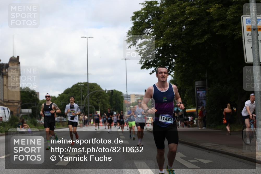 29.06.2025 - hella hamburg halbmarathon Yannick Fuchs http://msf.ph/oto/8210632 29.06.2025 10:32:24 20KM 1505, 2404, 3480, 3790, 5791, 7152, 7154, 7743, 9017, 9944, 10793, 10922, 11106, 11423, 12739, 12900, 13148, 13595, 13900, 15303, 15382, 15888, 16698, 17726, 18103, 18193, 18216, 18277, 18357 meine-sportfotos.de