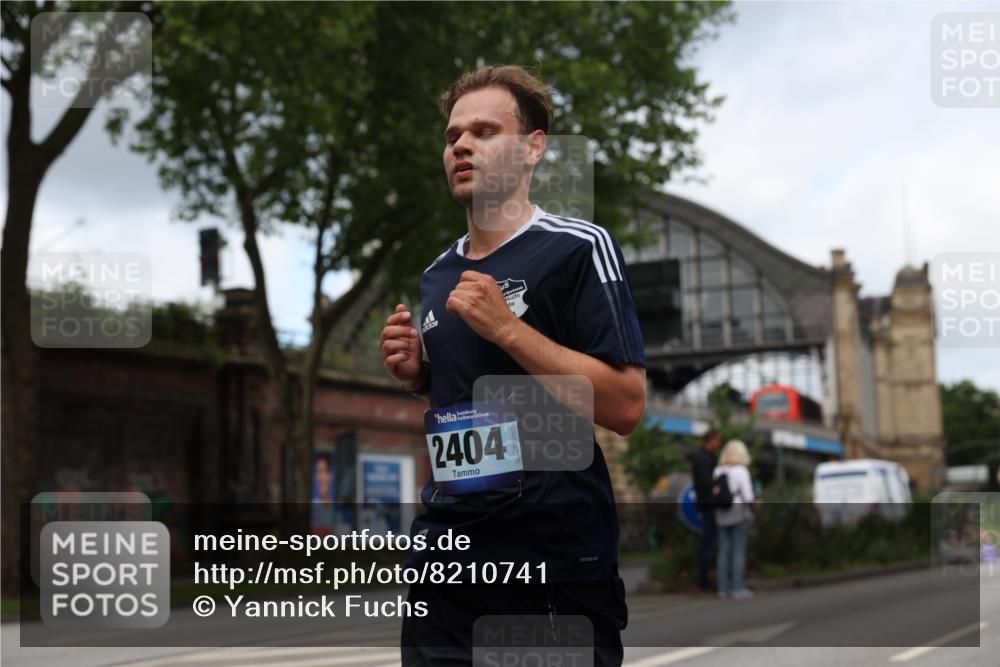 29.06.2025 - hella hamburg halbmarathon Yannick Fuchs http://msf.ph/oto/8210741 29.06.2025 10:32:24 20KM 1505, 2404, 3480, 3790, 5791, 7152, 7154, 7743, 9017, 9944, 10793, 10922, 11106, 11423, 12739, 12900, 13148, 13595, 13900, 15303, 15382, 15888, 16698, 17726, 18103, 18193, 18216, 18277, 18357 meine-sportfotos.de