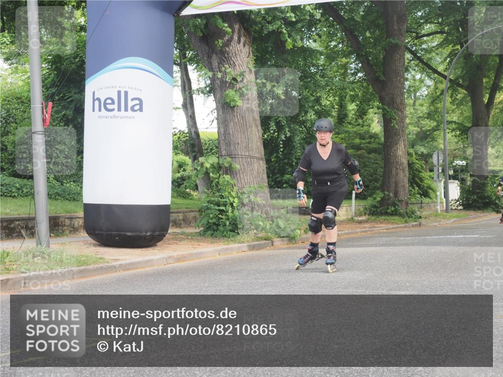 29.06.2025 - hella hamburg halbmarathon KatJ http://msf.ph/oto/8210865 29.06.2025 09:34:56 Zwischen KM18-KM19  meine-sportfotos.de