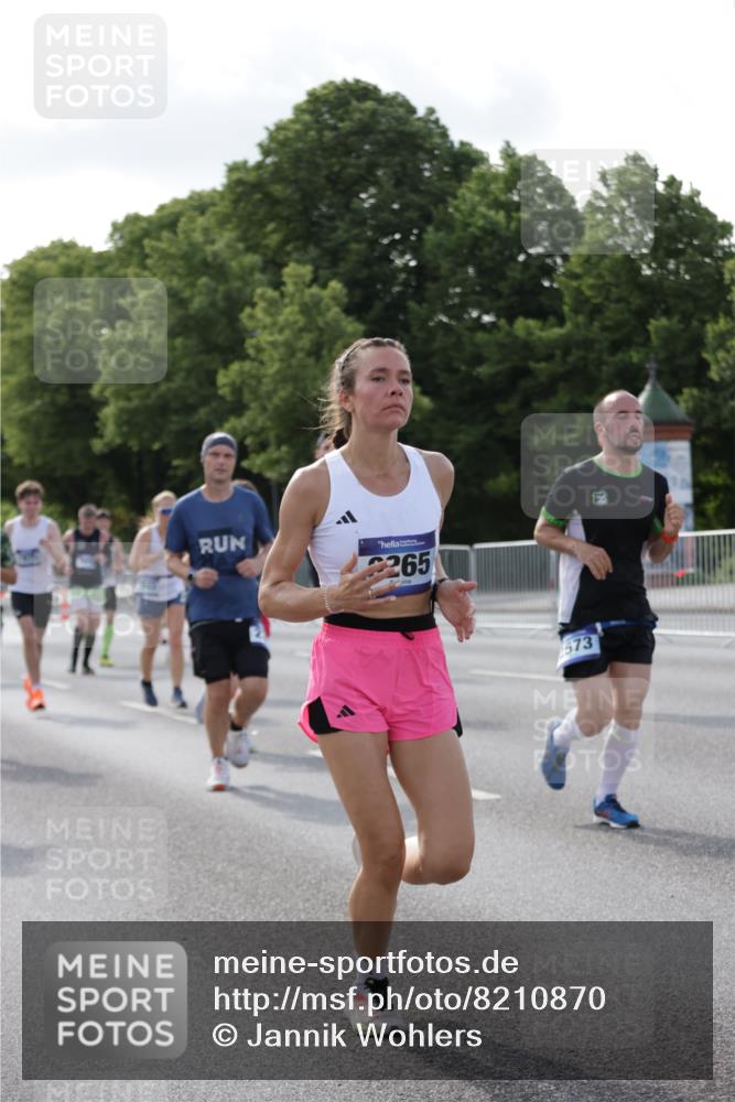 29.06.2025 - hella hamburg halbmarathon Jannik Wohlers http://msf.ph/oto/8210870 29.06.2025 09:49:20 Lombardsbrücke 1343, 1445, 1975, 2324, 2573, 2949, 3136, 3282, 3431, 4303, 4318, 4425, 6095, 7035, 7229, 7796, 8370, 8465, 9264, 9265, 9296, 9686, 9914, 10680, 10930, 11765, 12839, 13141, 13800, 14077, 14204, 14374, 14629, 14688, 14789, 15013, 15094, 15095, 15255, 16347, 16399, 16523, 16819, 17182, 17192, 17215, 17360, 17646, 18285, 18412, 18547, 18761, 18979, 19090 meine-sportfotos.de