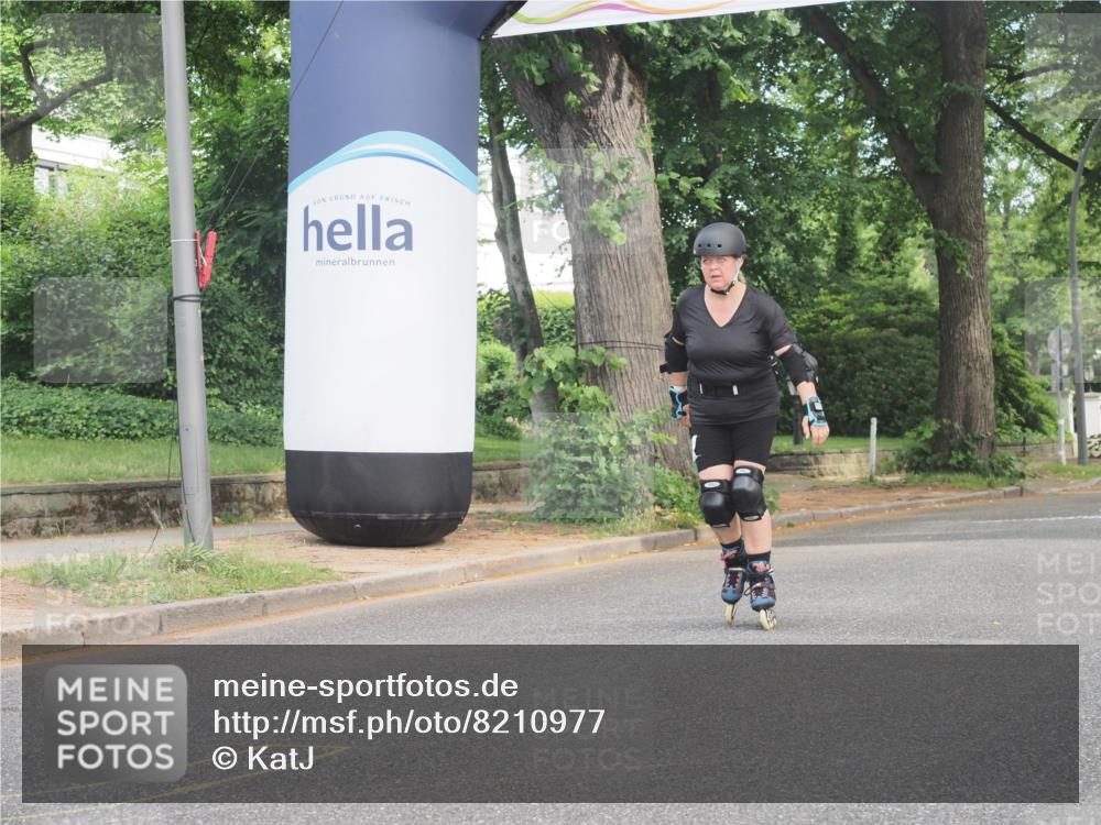 29.06.2025 - hella hamburg halbmarathon KatJ http://msf.ph/oto/8210977 29.06.2025 09:34:56 Zwischen KM18-KM19  meine-sportfotos.de