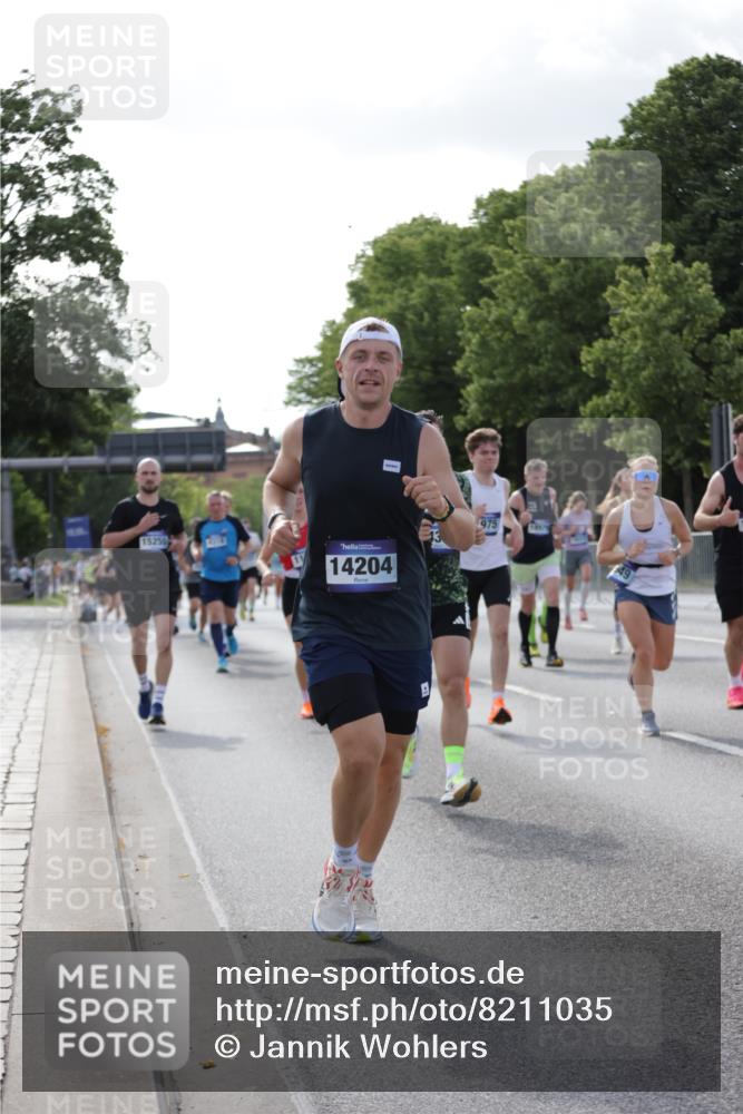 29.06.2025 - hella hamburg halbmarathon Jannik Wohlers http://msf.ph/oto/8211035 29.06.2025 09:49:21 Lombardsbrücke 1343, 1445, 1975, 2324, 2573, 2949, 3136, 3282, 3431, 4303, 4318, 4425, 4528, 6095, 7229, 7796, 8370, 8465, 9264, 9265, 9296, 9686, 9914, 10680, 10930, 11765, 12839, 13141, 13800, 14077, 14204, 14374, 14629, 14688, 14789, 15013, 15094, 15095, 15255, 16347, 16399, 16523, 16819, 17182, 17192, 17214, 17215, 17360, 17646, 18285, 18412, 18547, 18761, 18979, 19090 meine-sportfotos.de