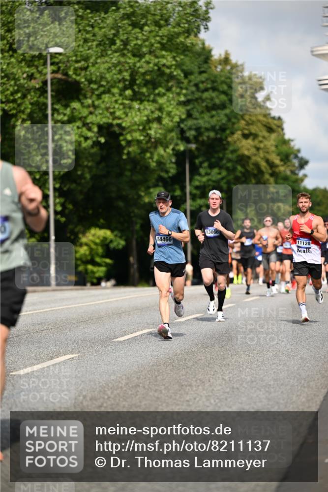 29.06.2025 - hella hamburg halbmarathon Dr. Thomas Lammeyer http://msf.ph/oto/8211137 29.06.2025 09:48:57 Kennedybrücke 57, 1686, 1707, 1990, 2689, 4129, 4679, 4698, 4749, 5187, 5550, 6358, 6878, 7186, 7481, 7880, 7965, 8190, 9634, 10017, 10484, 10876, 11120 meine-sportfotos.de