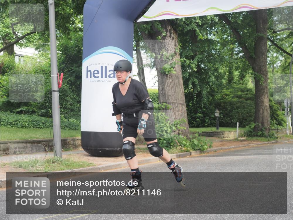 29.06.2025 - hella hamburg halbmarathon KatJ http://msf.ph/oto/8211146 29.06.2025 09:34:56 Zwischen KM18-KM19  meine-sportfotos.de